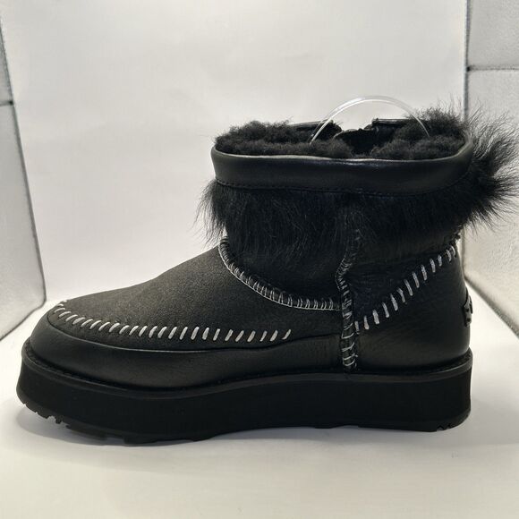 UGG Fluff Punk Black Platform Boots Sheepskin Lined Size 6 STORE MODEL Womens - Picture 9 of 16